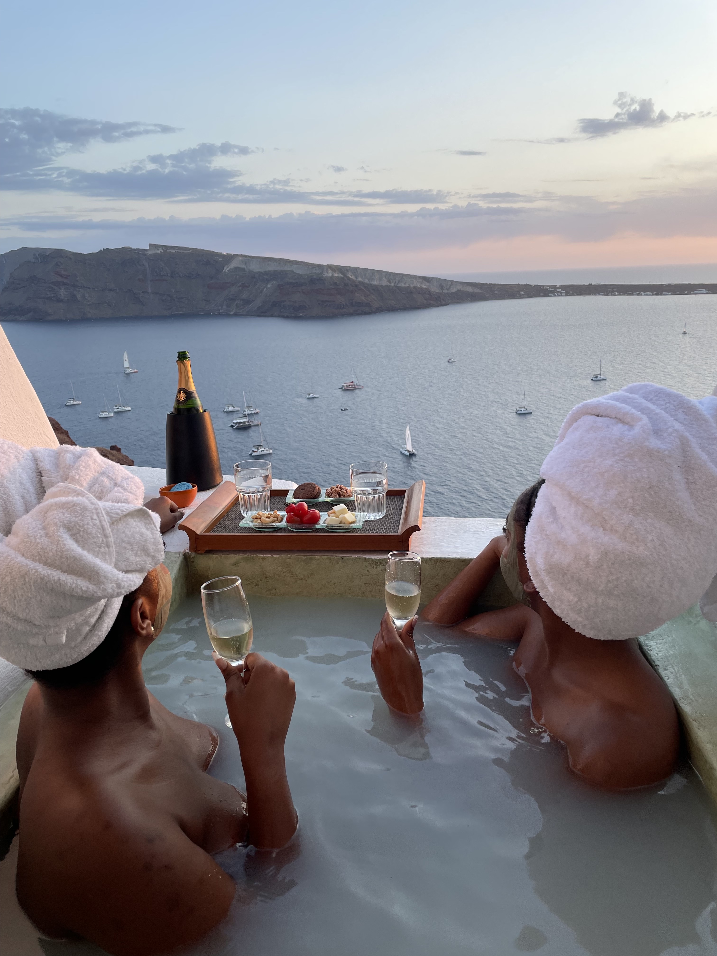 Girls’ Getaway: A Week of Wanderlust in Greece